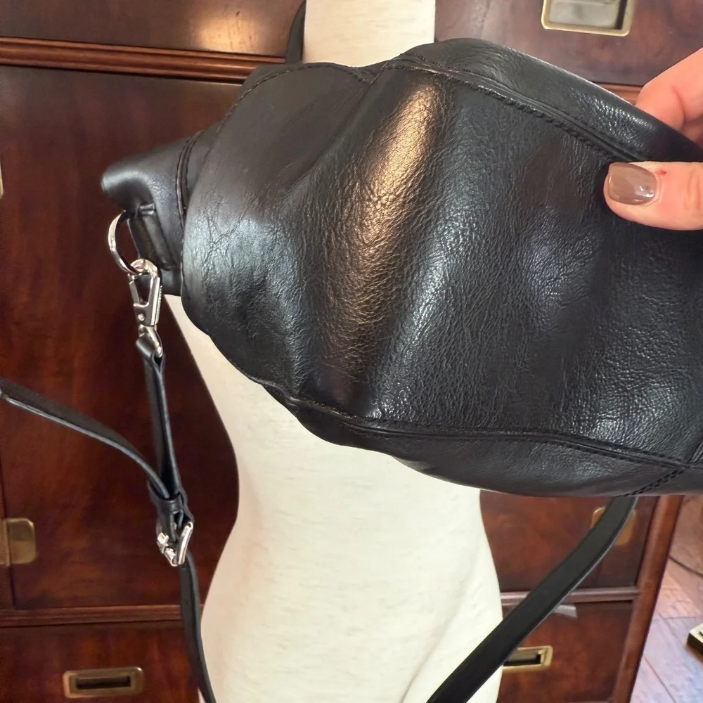 Michael Kors Brookville Black Leather Tote Bag Dual Handles - Picture 3 of 16